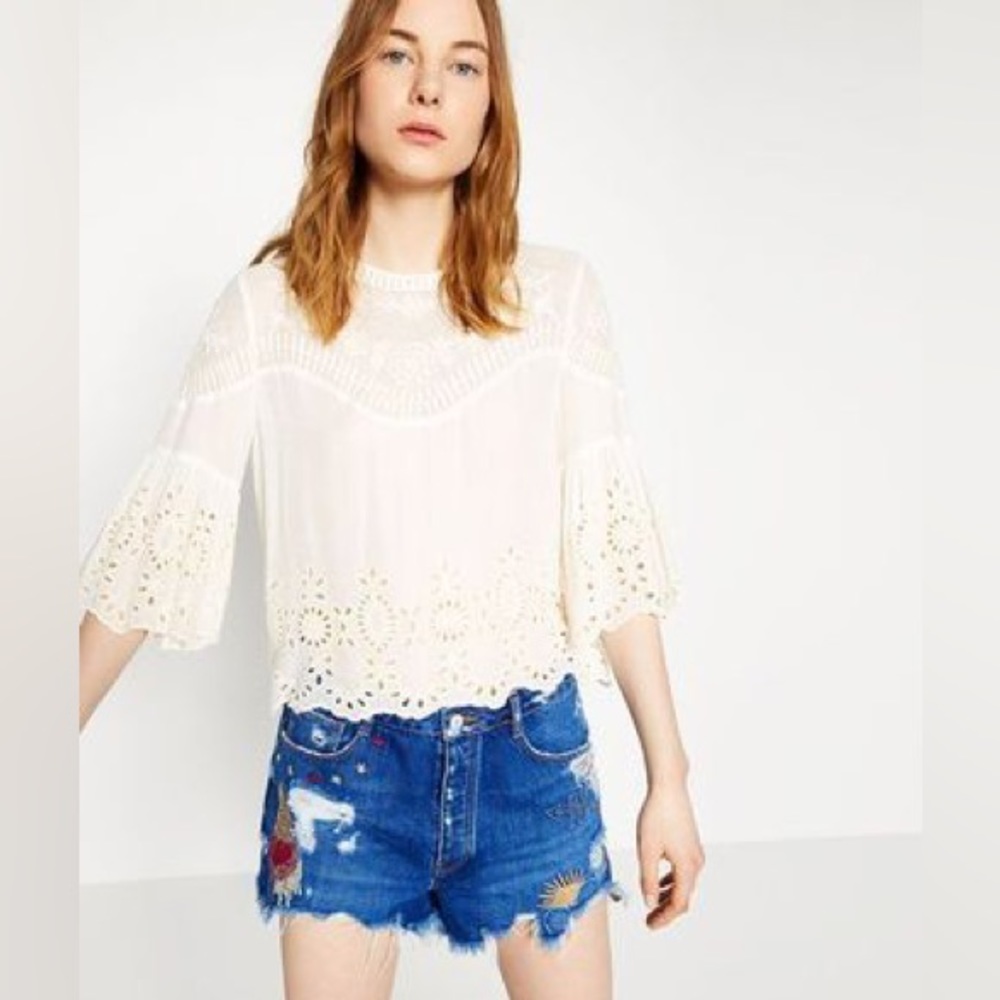 Zara flower pattern cream color blouse size xs